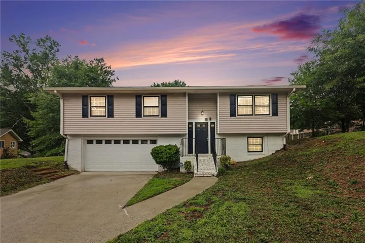 2120 Sandgate Circle, Atlanta, Georgia 30349