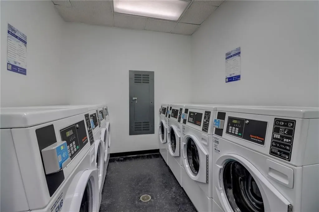 795 Hammond Drive Unit 1806, Atlanta, Georgia 30328, 2 Bedrooms Bedrooms, ,1 BathroomBathrooms,Residential,Sold,795 Hammond Drive Unit 1806,7343916