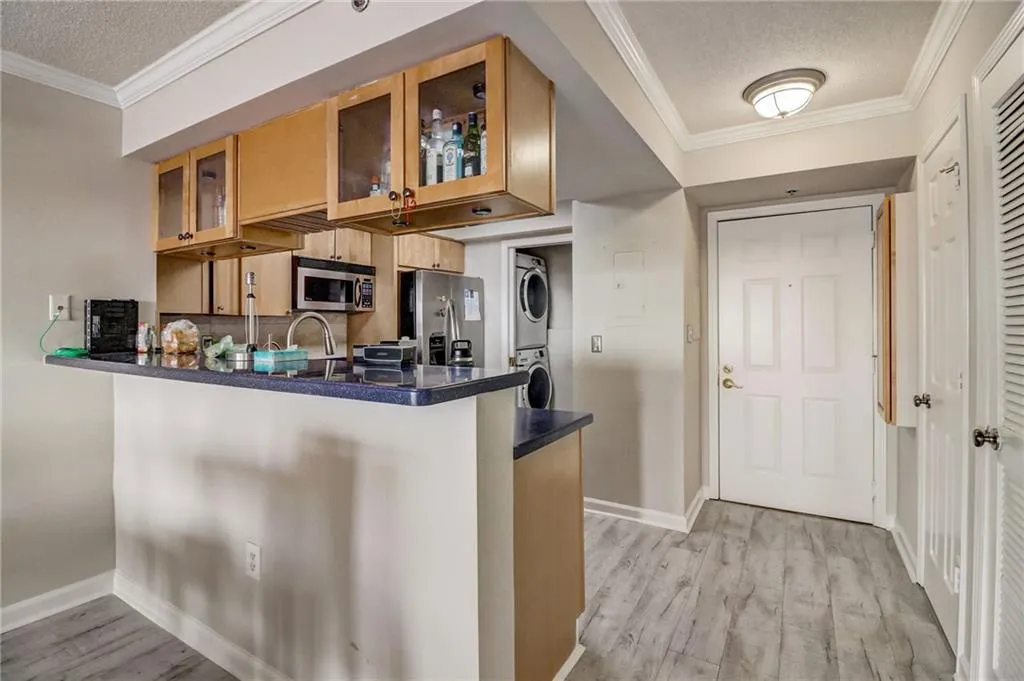 795 Hammond Drive Unit 1806, Atlanta, Georgia 30328, 2 Bedrooms Bedrooms, ,1 BathroomBathrooms,Residential,Sold,795 Hammond Drive Unit 1806,7343916