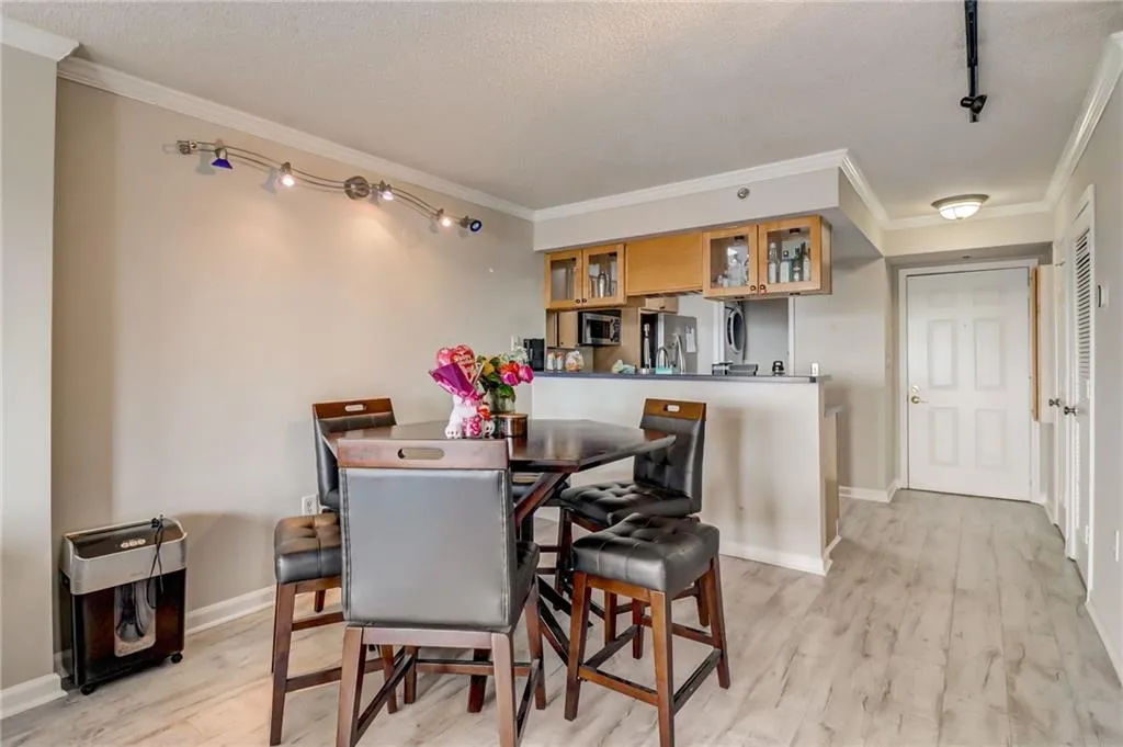 795 Hammond Drive Unit 1806, Atlanta, Georgia 30328, 2 Bedrooms Bedrooms, ,1 BathroomBathrooms,Residential,Sold,795 Hammond Drive Unit 1806,7343916
