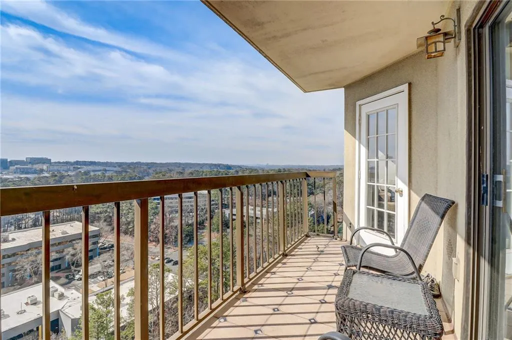 795 Hammond Drive Unit 1806, Atlanta, Georgia 30328, 2 Bedrooms Bedrooms, ,1 BathroomBathrooms,Residential,Sold,795 Hammond Drive Unit 1806,7343916
