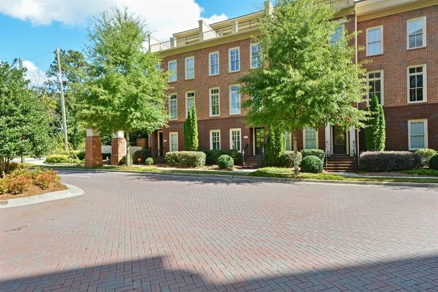 902 River Vista Drive Unit 902, Atlanta, Georgia 30339, 4 Bedrooms Bedrooms, ,4 BathroomsBathrooms,Residential,Sold,902 River Vista Drive Unit 902,6054753