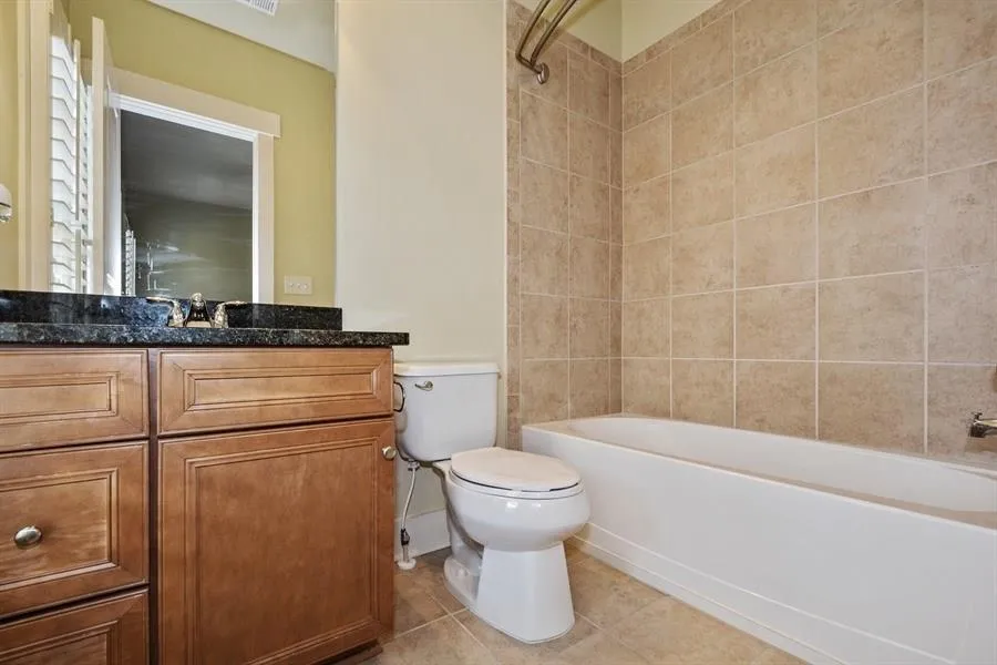 902 River Vista Drive Unit 902, Atlanta, Georgia 30339, 4 Bedrooms Bedrooms, ,4 BathroomsBathrooms,Residential,Sold,902 River Vista Drive Unit 902,6054753