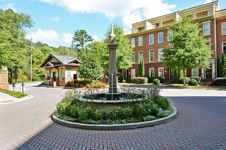 902 River Vista Drive Unit 902, Atlanta, Georgia 30339, 4 Bedrooms Bedrooms, ,4 BathroomsBathrooms,Residential,Sold,902 River Vista Drive Unit 902,6054753