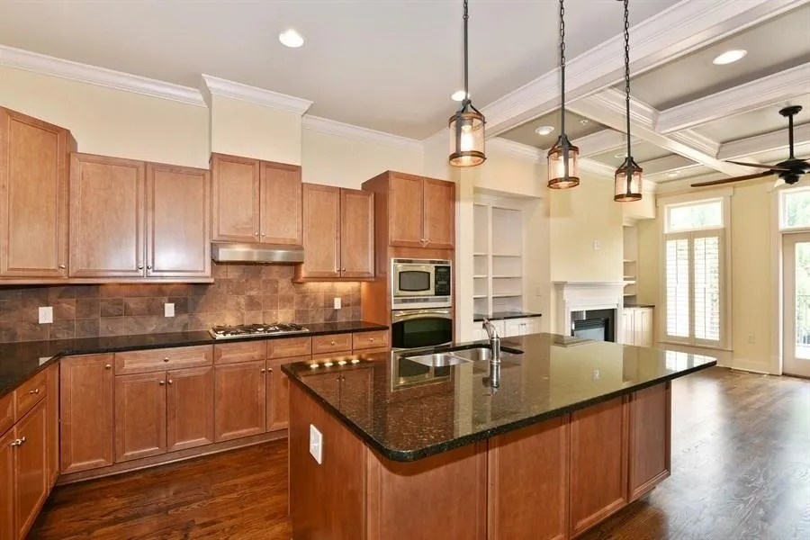 902 River Vista Drive Unit 902, Atlanta, Georgia 30339, 4 Bedrooms Bedrooms, ,4 BathroomsBathrooms,Residential,Sold,902 River Vista Drive Unit 902,6054753