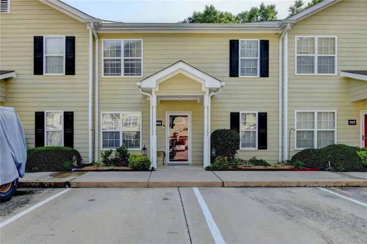 1145 Riverside Terrace, Gainesville, Georgia 30501