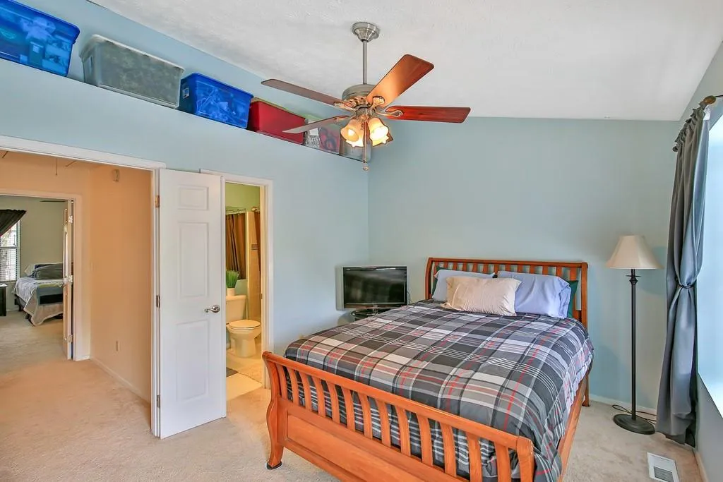 204 Wedgewood Way, Sandy Springs, Georgia 30350, 2 Bedrooms Bedrooms, ,2 BathroomsBathrooms,Residential,Sold,204 Wedgewood Way,6534806