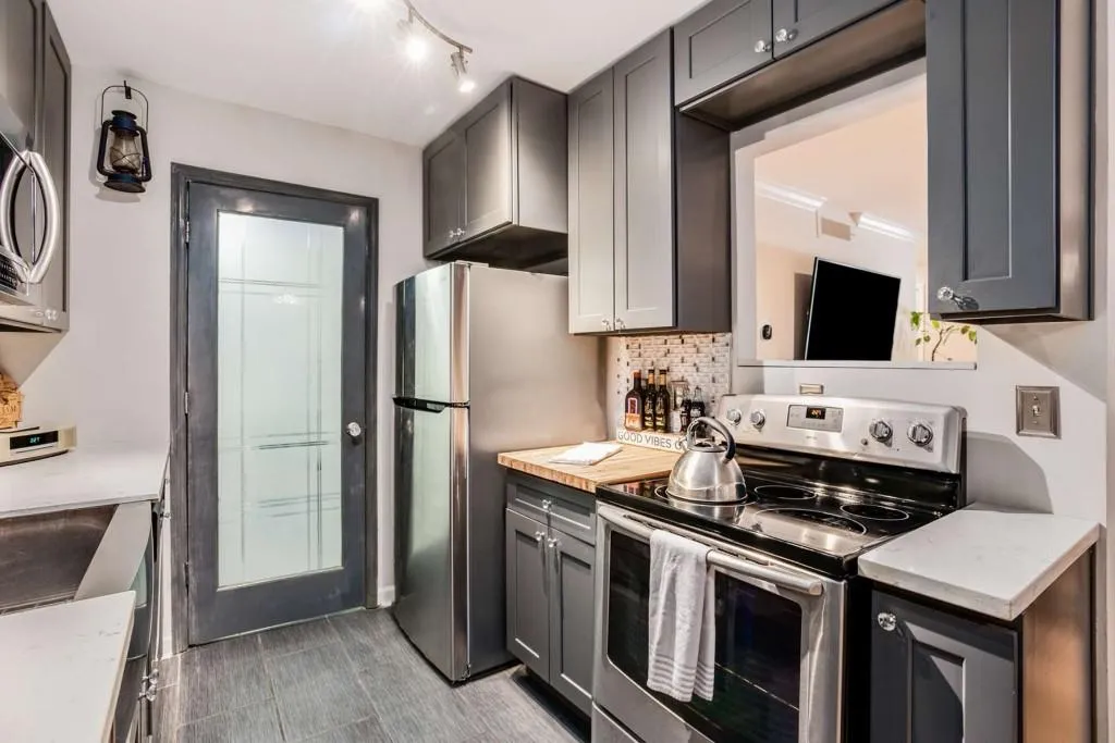 1205 Wingate Way, Sandy Springs, Georgia 30350, 2 Bedrooms Bedrooms, ,2 BathroomsBathrooms,Residential,Sold,1205 Wingate Way,7091669