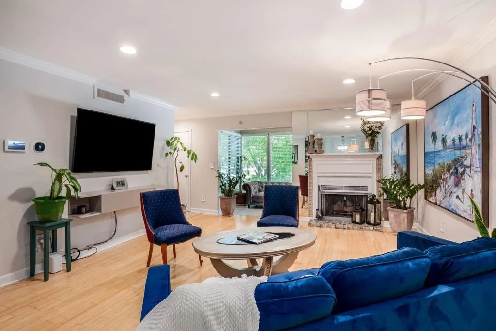 1205 Wingate Way, Sandy Springs, Georgia 30350, 2 Bedrooms Bedrooms, ,2 BathroomsBathrooms,Residential,Sold,1205 Wingate Way,7091669