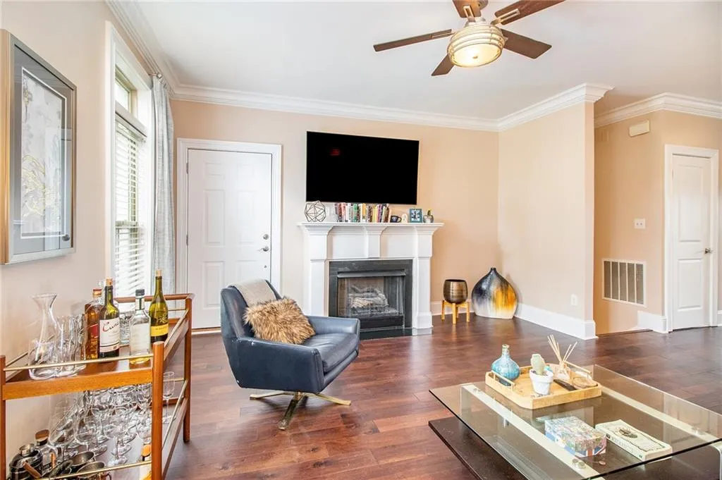 325 Le Gran Bend, Atlanta, Georgia 30328, 2 Bedrooms Bedrooms, ,2 BathroomsBathrooms,Residential,Sold,325 Le Gran Bend,6924029