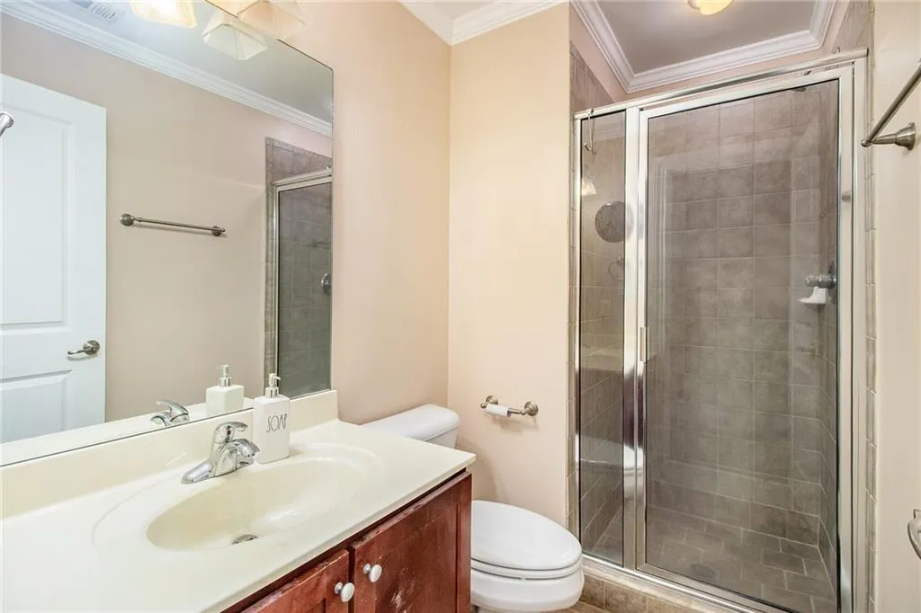 325 Le Gran Bend, Atlanta, Georgia 30328, 2 Bedrooms Bedrooms, ,2 BathroomsBathrooms,Residential,Sold,325 Le Gran Bend,6924029