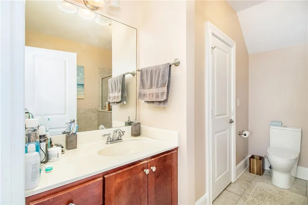 325 Le Gran Bend, Atlanta, Georgia 30328, 2 Bedrooms Bedrooms, ,2 BathroomsBathrooms,Residential,Sold,325 Le Gran Bend,6924029