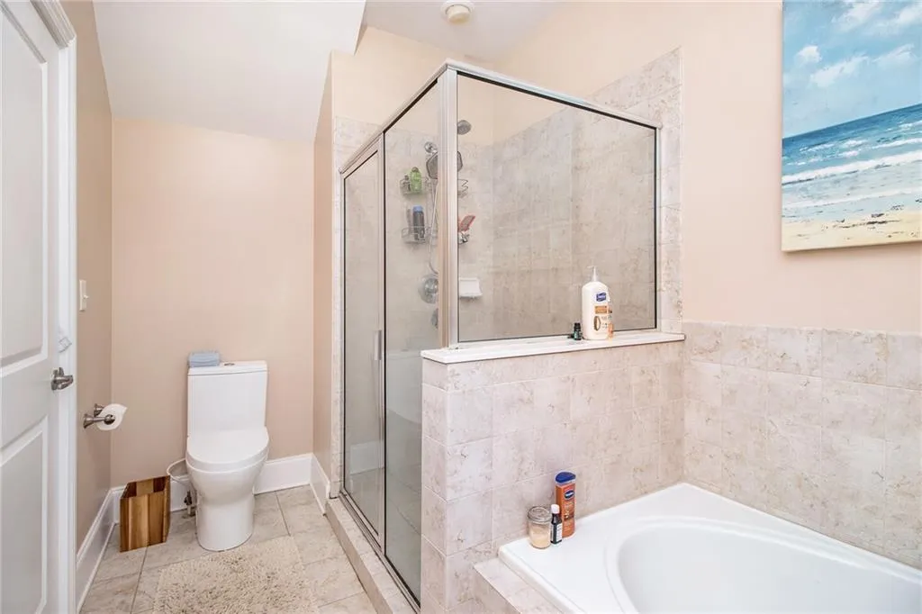 325 Le Gran Bend, Atlanta, Georgia 30328, 2 Bedrooms Bedrooms, ,2 BathroomsBathrooms,Residential,Sold,325 Le Gran Bend,6924029