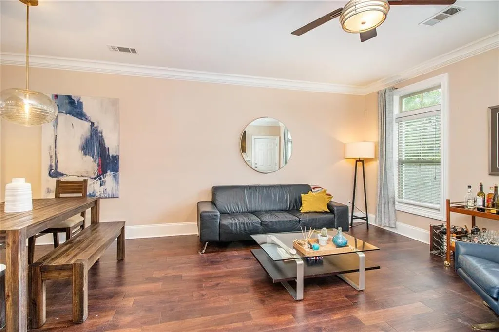 325 Le Gran Bend, Atlanta, Georgia 30328, 2 Bedrooms Bedrooms, ,2 BathroomsBathrooms,Residential,Sold,325 Le Gran Bend,6924029