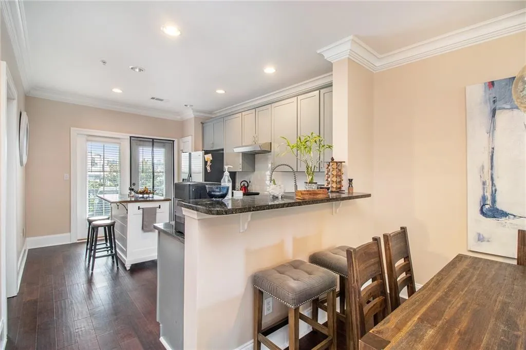 325 Le Gran Bend, Atlanta, Georgia 30328, 2 Bedrooms Bedrooms, ,2 BathroomsBathrooms,Residential,Sold,325 Le Gran Bend,6924029