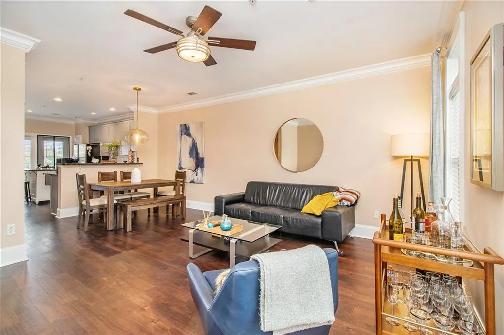 325 Le Gran Bend, Atlanta, Georgia 30328, 2 Bedrooms Bedrooms, ,2 BathroomsBathrooms,Residential,Sold,325 Le Gran Bend,6924029