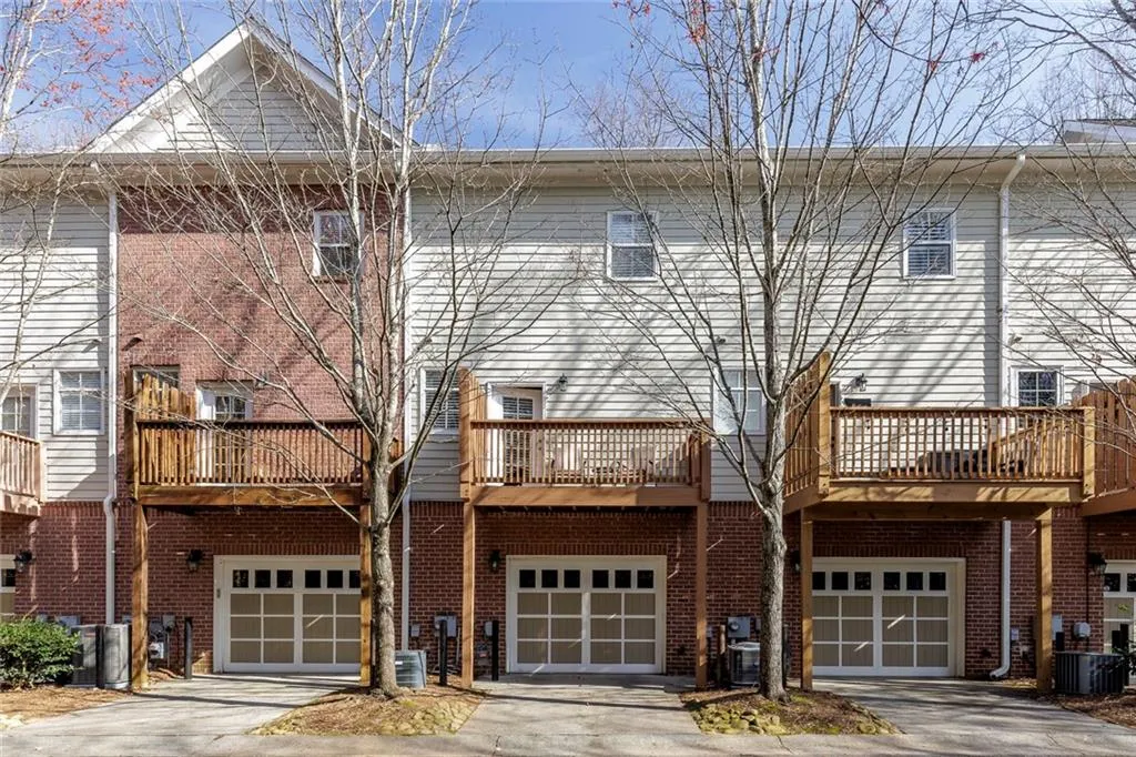 1175 Glenridge Place, Atlanta, Georgia 30342, 2 Bedrooms Bedrooms, ,1 BathroomBathrooms,Residential,Sold,1175 Glenridge Place,7537737