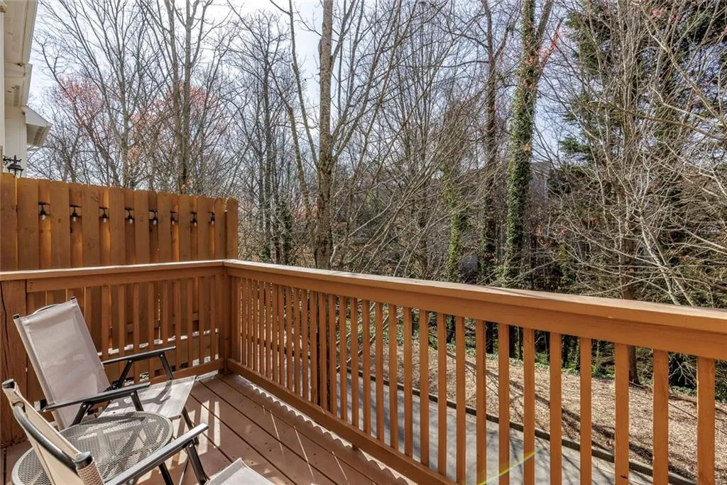 1175 Glenridge Place, Atlanta, Georgia 30342, 2 Bedrooms Bedrooms, ,1 BathroomBathrooms,Residential,Sold,1175 Glenridge Place,7537737