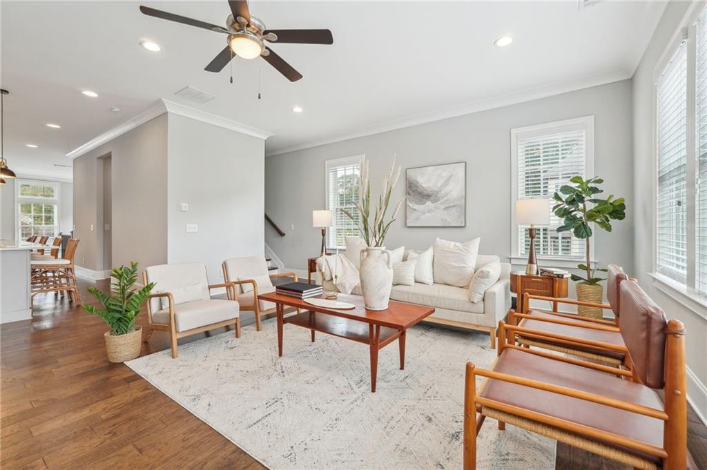 6377 Radiant Trace, Sandy Springs, Georgia 30328, 3 Bedrooms Bedrooms, ,4 BathroomsBathrooms,Residential,Sold,6377 Radiant Trace,7283851