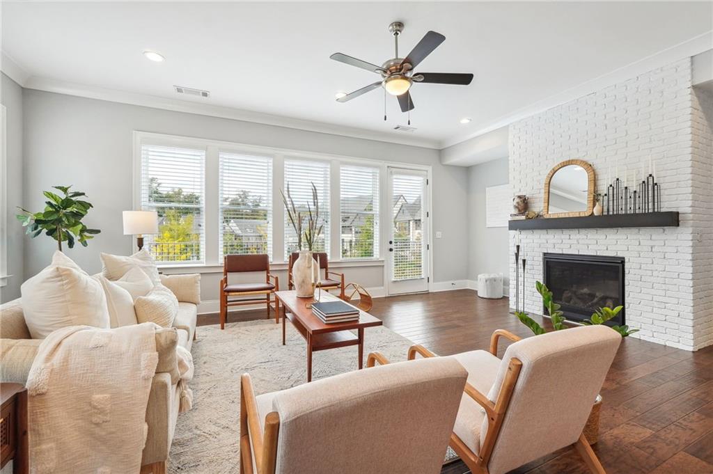 6377 Radiant Trace, Sandy Springs, Georgia 30328, 3 Bedrooms Bedrooms, ,4 BathroomsBathrooms,Residential,Sold,6377 Radiant Trace,7283851