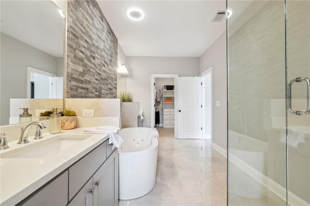 6377 Radiant Trace, Sandy Springs, Georgia 30328, 3 Bedrooms Bedrooms, ,4 BathroomsBathrooms,Residential,Sold,6377 Radiant Trace,7283851