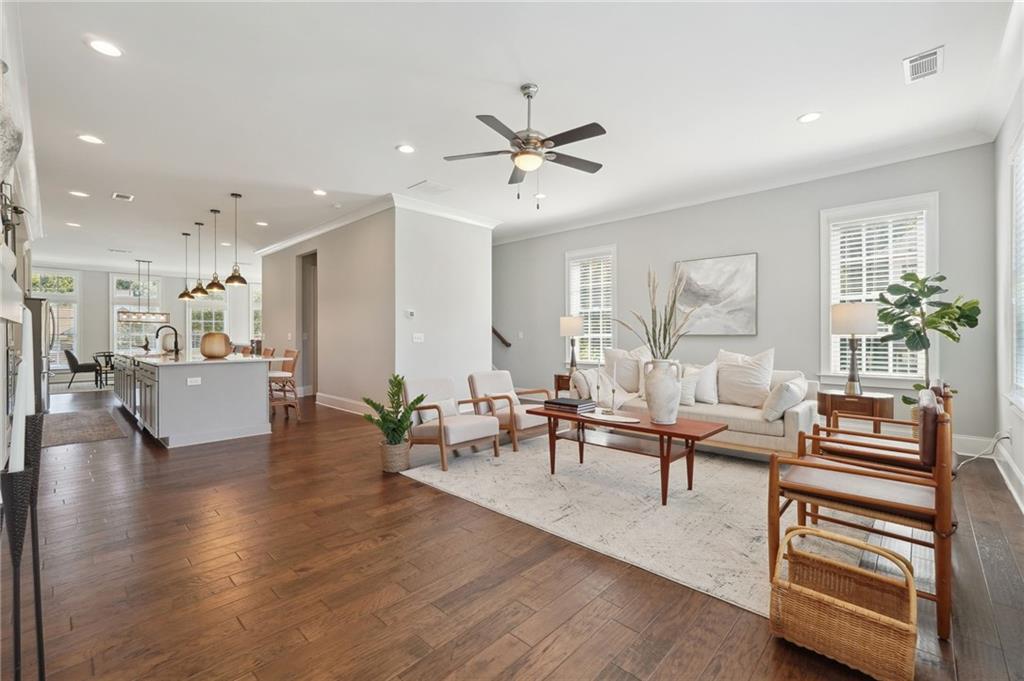 6377 Radiant Trace, Sandy Springs, Georgia 30328, 3 Bedrooms Bedrooms, ,4 BathroomsBathrooms,Residential,Sold,6377 Radiant Trace,7283851