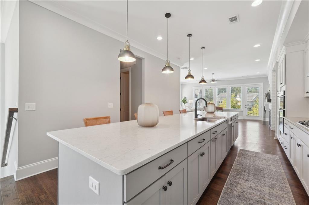 6377 Radiant Trace, Sandy Springs, Georgia 30328, 3 Bedrooms Bedrooms, ,4 BathroomsBathrooms,Residential,Sold,6377 Radiant Trace,7283851