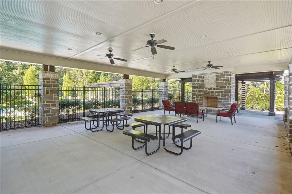 6377 Radiant Trace, Sandy Springs, Georgia 30328, 3 Bedrooms Bedrooms, ,4 BathroomsBathrooms,Residential,Sold,6377 Radiant Trace,7283851