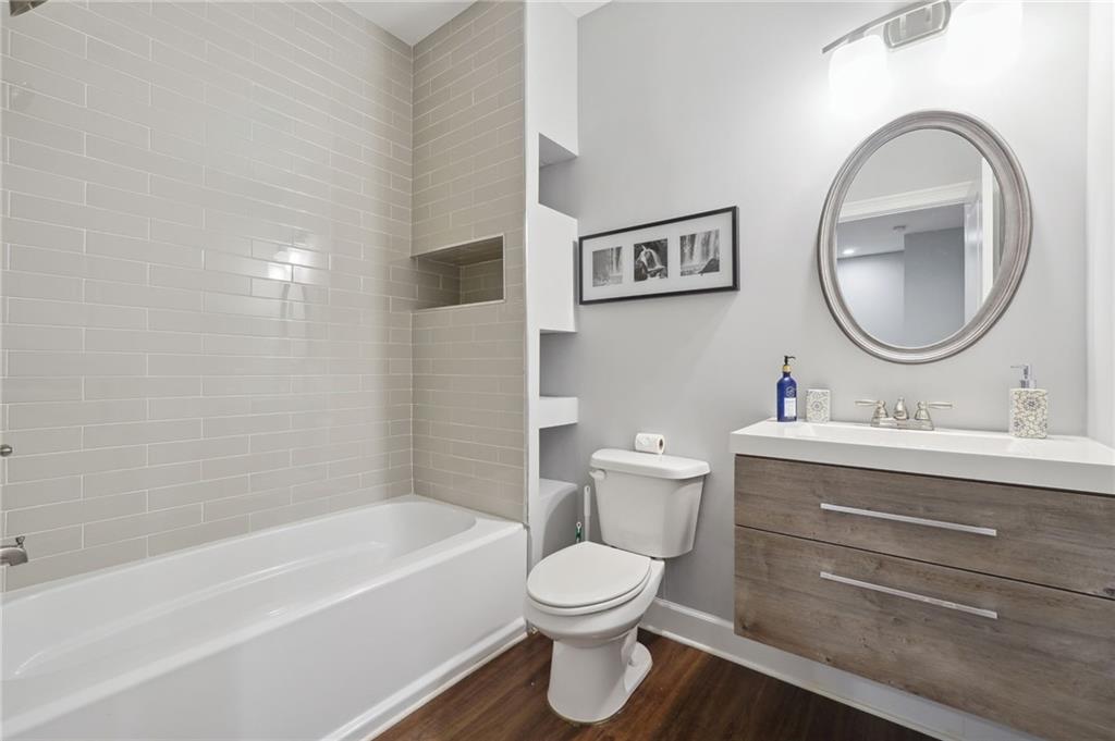 6377 Radiant Trace, Sandy Springs, Georgia 30328, 3 Bedrooms Bedrooms, ,4 BathroomsBathrooms,Residential,Sold,6377 Radiant Trace,7283851