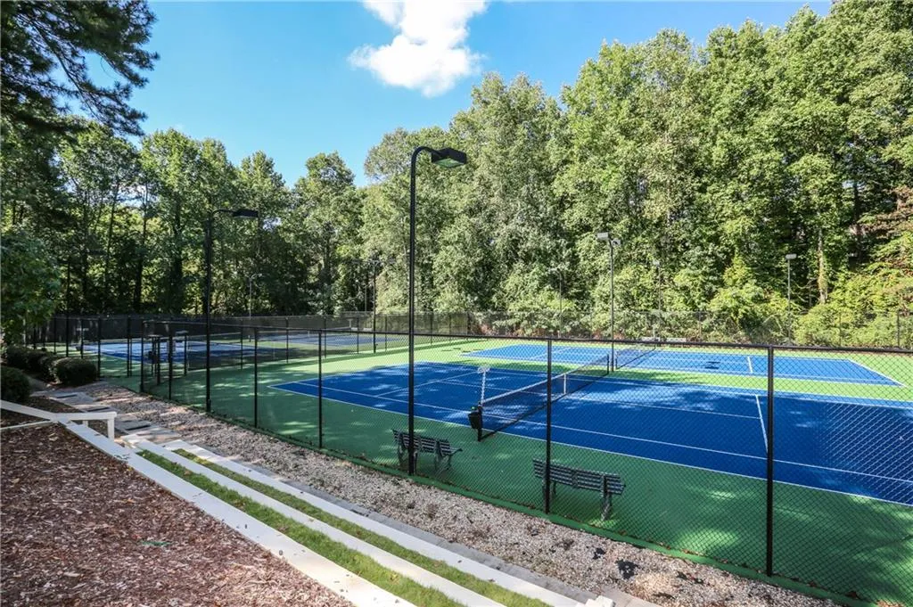11 Dunwoody Springs Drive Unit 11, Sandy Springs, Georgia 30328, 3 Bedrooms Bedrooms, ,2 BathroomsBathrooms,Residential,Sold,11 Dunwoody Springs Drive Unit 11,6079486
