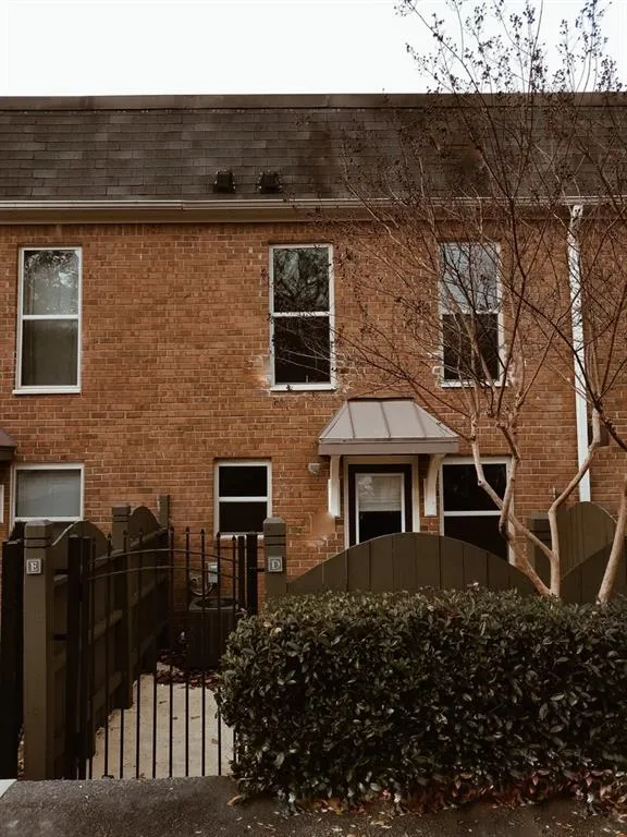 225 Winding River Drive Unit D, Sandy Springs, Georgia 30350, 2 Bedrooms Bedrooms, ,2 BathroomsBathrooms,Residential,Sold,225 Winding River Drive Unit D,6112114