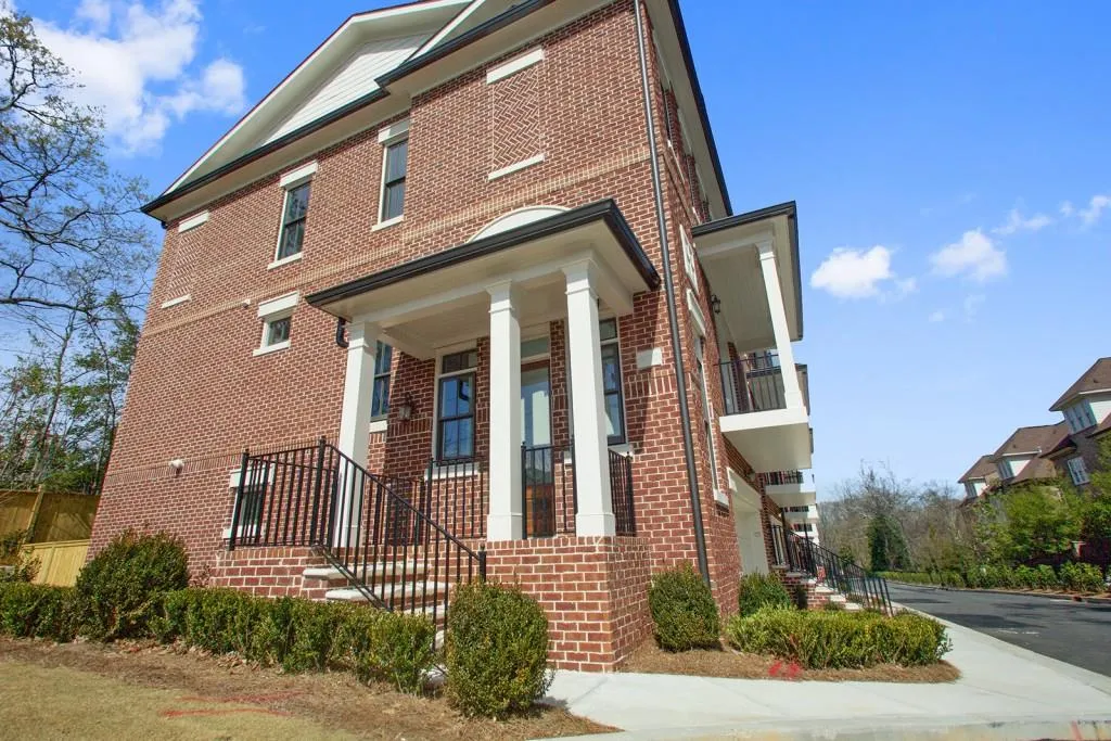 3700 Peachtree Road Unit 6, Atlanta, Georgia 30319, 3 Bedrooms Bedrooms, ,3 BathroomsBathrooms,Residential,Sold,3700 Peachtree Road Unit 6,5658788 3700 Peachtree Road Unit 6, Atlanta, Georgia 30319, 3 Bedrooms Bedrooms, ,3 BathroomsBathrooms,Residential,Sold,3700 Peachtree Road Unit 6,5658788