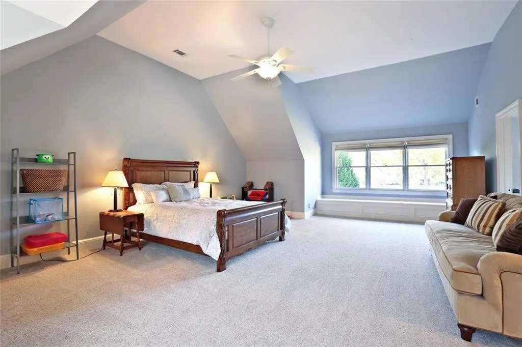6240 River Chase Circle, Sandy Springs, Georgia 30328, 5 Bedrooms Bedrooms, ,4 BathroomsBathrooms,Residential,Sold,6240 River Chase Circle,5777277