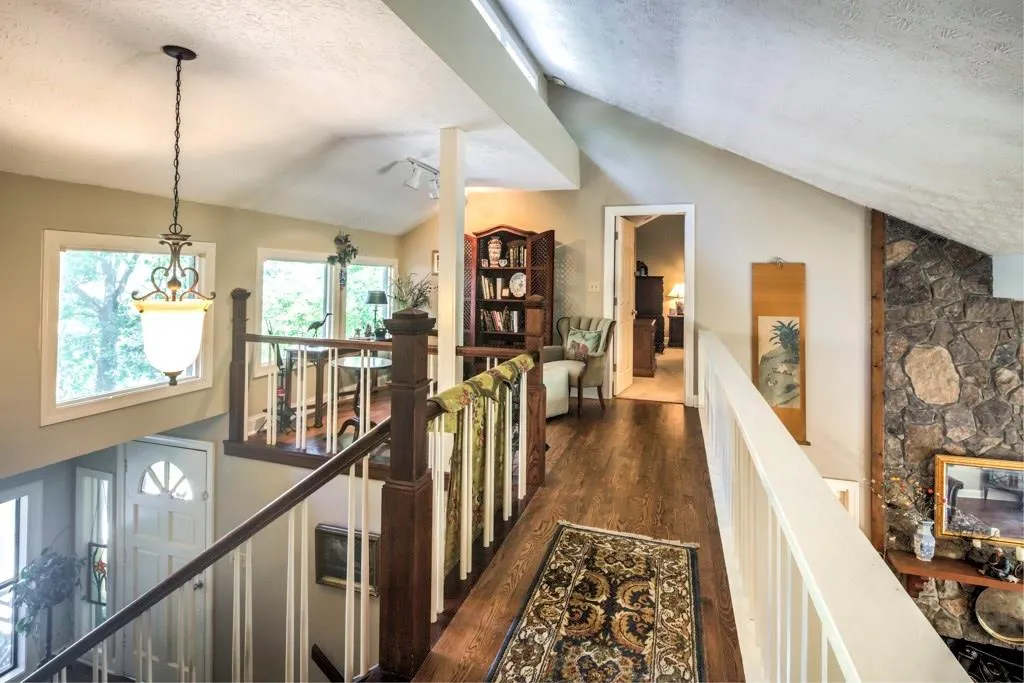 100 Bransford Road, Sandy Springs, Georgia 30342, 4 Bedrooms Bedrooms, ,3 BathroomsBathrooms,Residential,Sold,100 Bransford Road,5871000