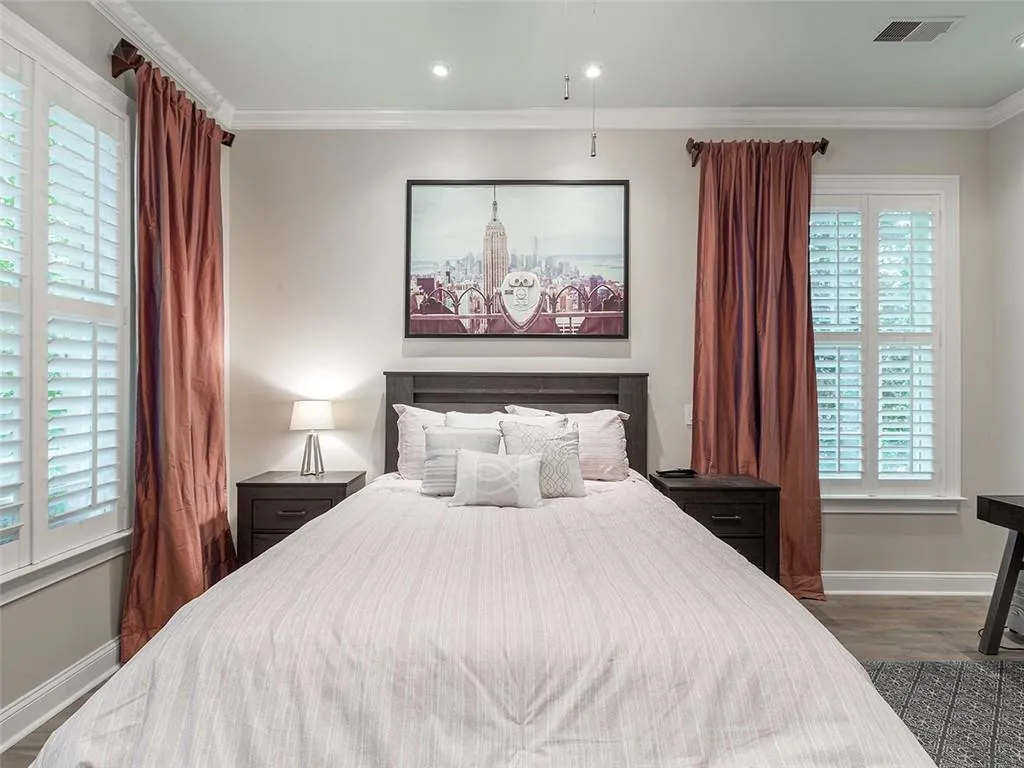 5415 Northland Drive Unit 103, Atlanta, Georgia 30342, 2 Bedrooms Bedrooms, ,2 BathroomsBathrooms,Residential,Sold,5415 Northland Drive Unit 103,6870212