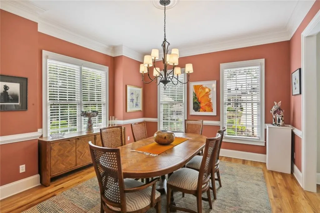 69 W Belle Isle Road, Atlanta, Georgia 30342, 3 Bedrooms Bedrooms, ,3 BathroomsBathrooms,Residential,Sold,69 W Belle Isle Road,7057327