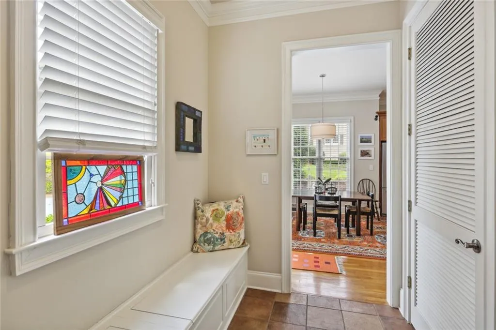 69 W Belle Isle Road, Atlanta, Georgia 30342, 3 Bedrooms Bedrooms, ,3 BathroomsBathrooms,Residential,Sold,69 W Belle Isle Road,7057327