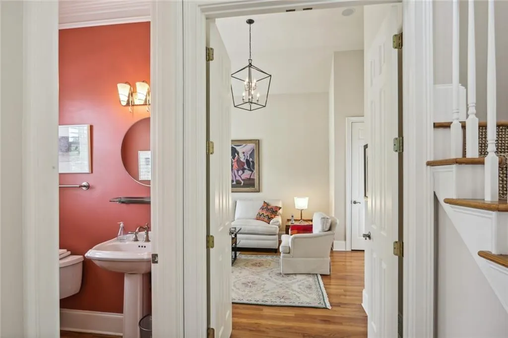 69 W Belle Isle Road, Atlanta, Georgia 30342, 3 Bedrooms Bedrooms, ,3 BathroomsBathrooms,Residential,Sold,69 W Belle Isle Road,7057327