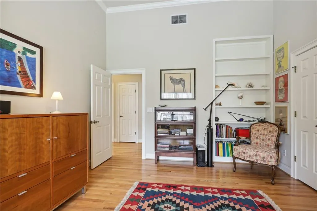 69 W Belle Isle Road, Atlanta, Georgia 30342, 3 Bedrooms Bedrooms, ,3 BathroomsBathrooms,Residential,Sold,69 W Belle Isle Road,7057327