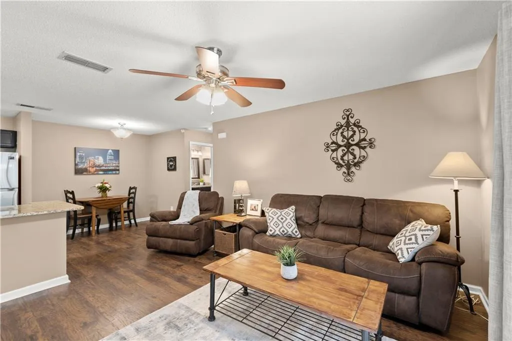 102 Granville Court, Atlanta, Georgia 30328, 1 Bedroom Bedrooms, ,1 BathroomBathrooms,Residential,Sold,102 Granville Court,7029719