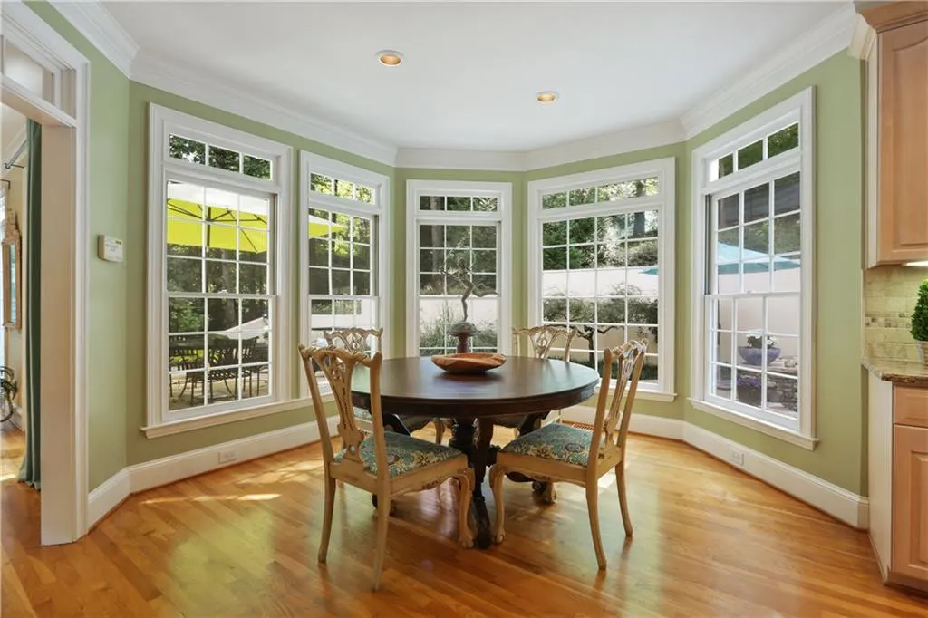 125 Grantley Court, Sandy Springs, Georgia 30350, 6 Bedrooms Bedrooms, ,5 BathroomsBathrooms,Residential,Sold,125 Grantley Court,6084517