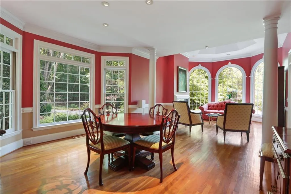 125 Grantley Court, Sandy Springs, Georgia 30350, 6 Bedrooms Bedrooms, ,5 BathroomsBathrooms,Residential,Sold,125 Grantley Court,6084517
