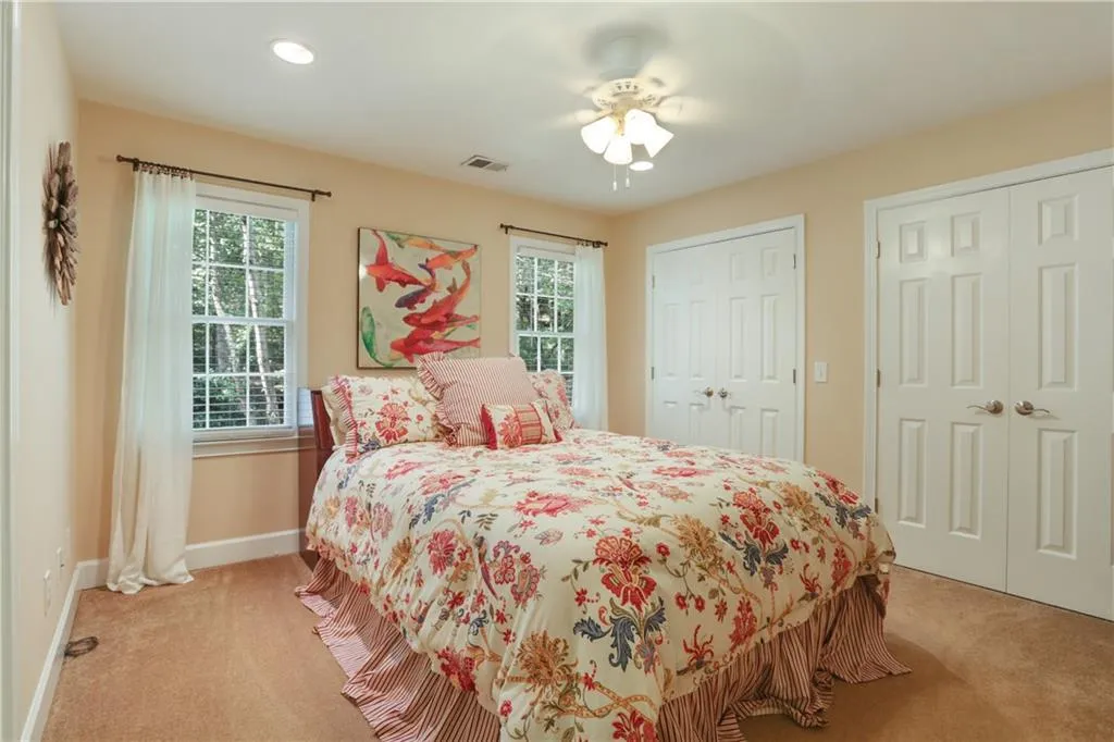 125 Grantley Court, Sandy Springs, Georgia 30350, 6 Bedrooms Bedrooms, ,5 BathroomsBathrooms,Residential,Sold,125 Grantley Court,6084517