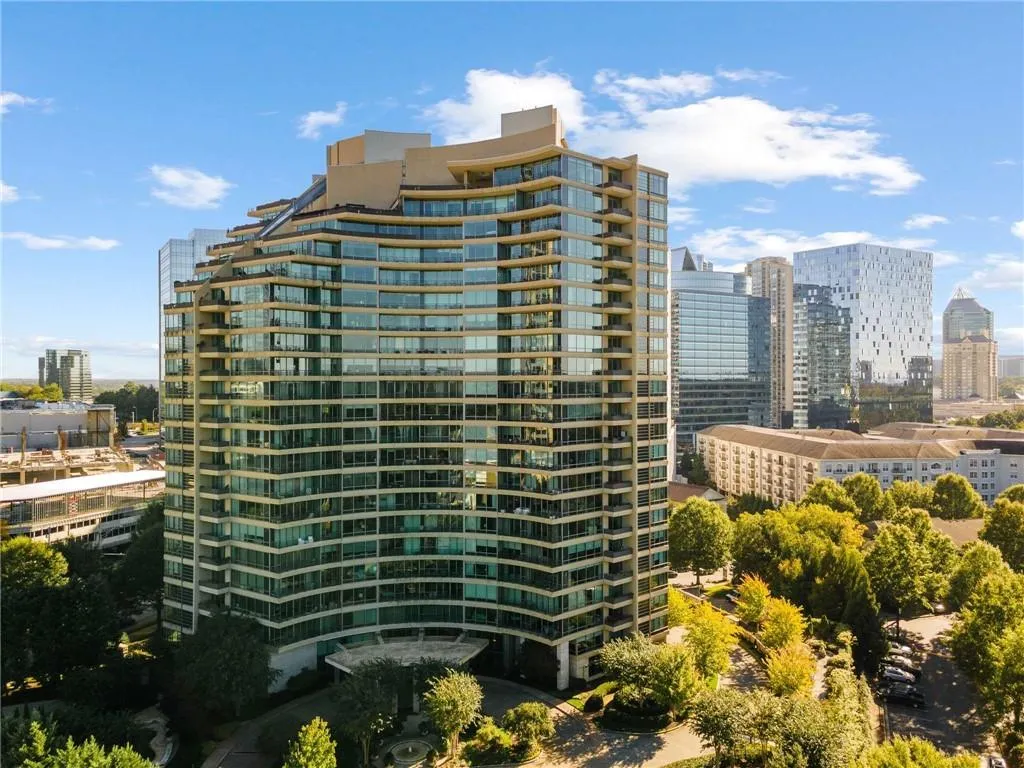 700 Park Regency Place Ne Unit 1407, Atlanta, Georgia 30326, 2 Bedrooms Bedrooms, ,2 BathroomsBathrooms,Residential,For Sale,700 Park Regency Place Ne Unit 1407,7572221