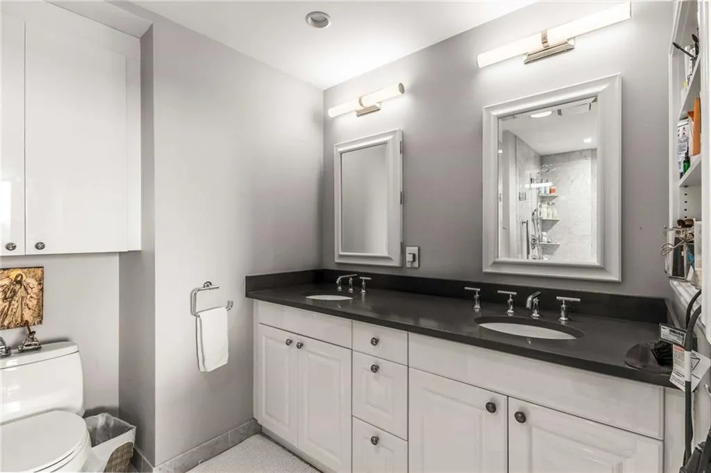 700 Park Regency Place Ne Unit 1407, Atlanta, Georgia 30326, 2 Bedrooms Bedrooms, ,2 BathroomsBathrooms,Residential,For Sale,700 Park Regency Place Ne Unit 1407,7572221