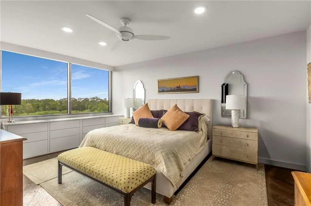 700 Park Regency Place Ne Unit 1407, Atlanta, Georgia 30326, 2 Bedrooms Bedrooms, ,2 BathroomsBathrooms,Residential,For Sale,700 Park Regency Place Ne Unit 1407,7572221