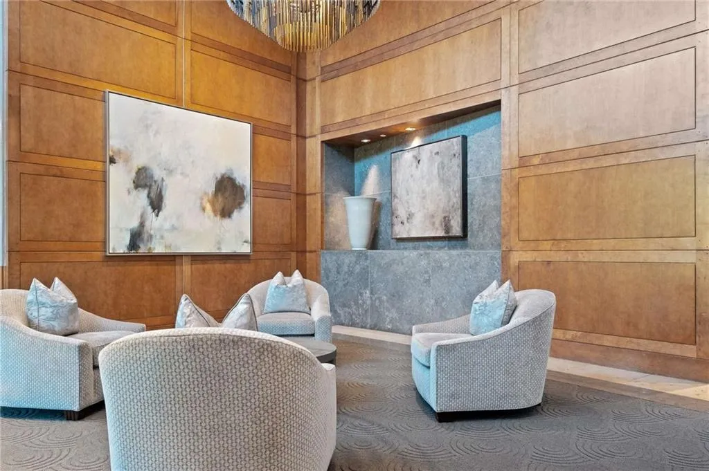700 Park Regency Place Ne Unit 1407, Atlanta, Georgia 30326, 2 Bedrooms Bedrooms, ,2 BathroomsBathrooms,Residential,For Sale,700 Park Regency Place Ne Unit 1407,7572221