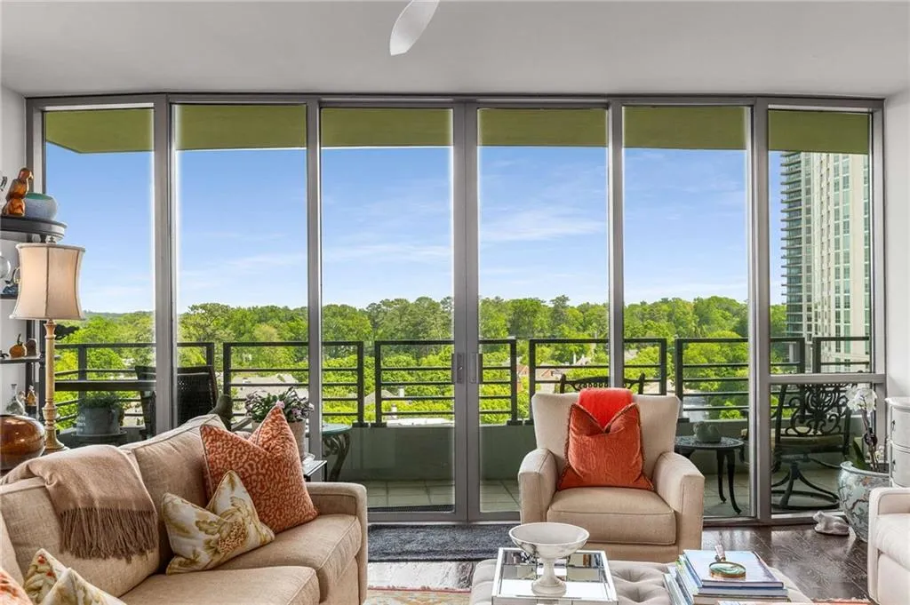 700 Park Regency Place Ne Unit 1407, Atlanta, Georgia 30326, 2 Bedrooms Bedrooms, ,2 BathroomsBathrooms,Residential,For Sale,700 Park Regency Place Ne Unit 1407,7572221