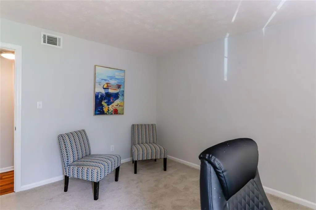 725 Dalrymple Unit 2 A, Sandy Springs, Georgia 30328, 2 Bedrooms Bedrooms, ,2 BathroomsBathrooms,Residential,Sold,725 Dalrymple Unit 2 A,6922861
