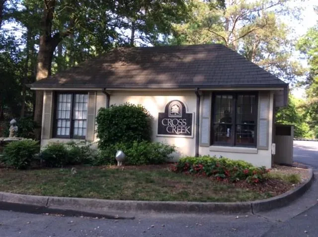 8 Arpege Way, Atlanta, Georgia 30327, 2 Bedrooms Bedrooms, ,2 BathroomsBathrooms,Residential,Sold,8 Arpege Way,5693977